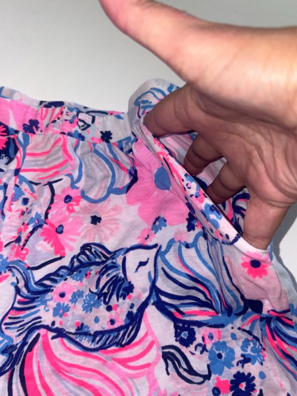 Girls' Lilly Pulitzer Knit Pull On Shorts Pink Blue Preppy Nautical XL (12-14) - Picture 4 of 10